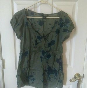 Calvin Klein empire waist shirt Size M